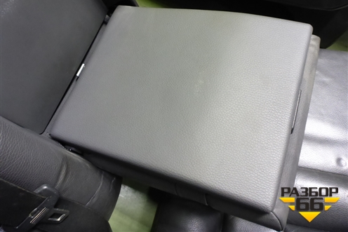 Сиденья комплект (AIR BAG, подогрев) для Volkswagen Touareg c 2002-2010г (Туарег)