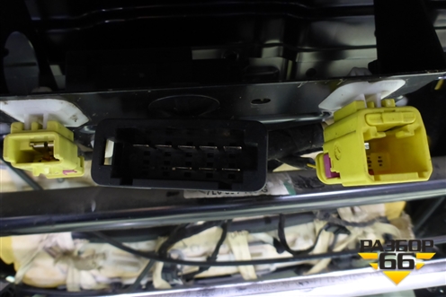 Сиденья комплект (AIR BAG, подогрев) для Volkswagen Touareg c 2002-2010г (Туарег)