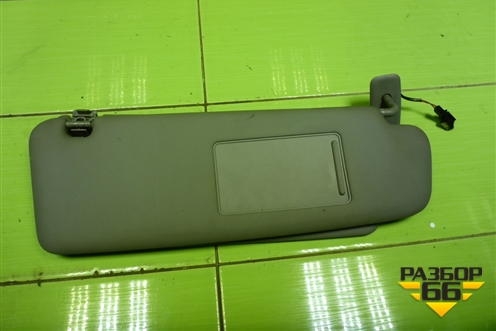 Козырёк солнцезащитный правый для Volkswagen Touareg c 2002-2010г (Туарег)