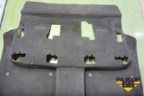 Покрытие напольное (задняя часть) (7L6863367DJ) для Volkswagen Touareg c 2002-2010г (Туарег)