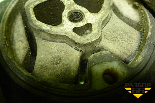 Балка крепления раздатки (7L0399227) для Volkswagen Touareg c 2002-2010г (Туарег)