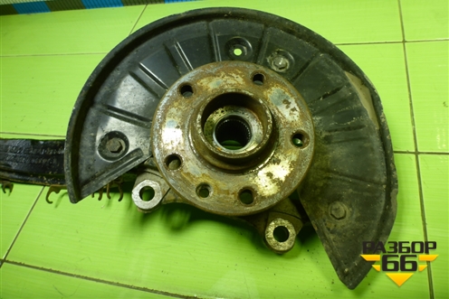 Кулак поворотный передний левый (7L6407257A) для Volkswagen Touareg c 2002-2010г (Туарег)