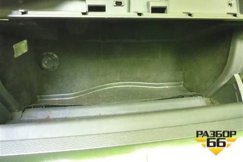 Торпедо (нижняя часть) (7L6858904) для Volkswagen Touareg c 2002-2010г (Туарег)