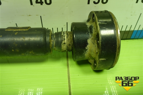 Вал карданный передний (7L6521101E) для Volkswagen Touareg c 2002-2010г (Туарег)