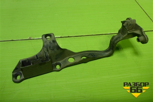 Кронштейн фары левой (7L0805733) для Volkswagen Touareg c 2002-2010г (Туарег)