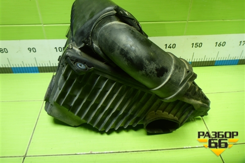 Корпус воздушного фильтра (7L6129607AD) для Volkswagen Touareg c 2002-2010г (Туарег)