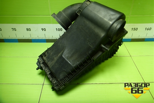 Корпус воздушного фильтра (7L6129607AD) для Volkswagen Touareg c 2002-2010г (Туарег)