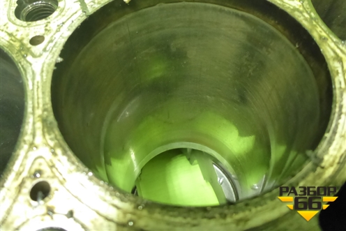 Блок двигателя (2.5л BAC) для Volkswagen Touareg c 2002-2010г (Туарег)