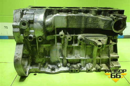 Блок двигателя (2.5л BAC) для Volkswagen Touareg c 2002-2010г (Туарег)