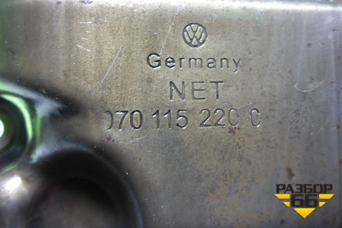 Маслоотражатель (2.5л BAC) (070115220C) для Volkswagen Touareg c 2002-2010г (Туарег)