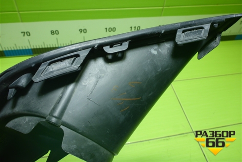 Накладка ПТФ левая (после 2015г) (6400G481) для Mitsubishi Outlander с 2012-2024г (Аутлендер)