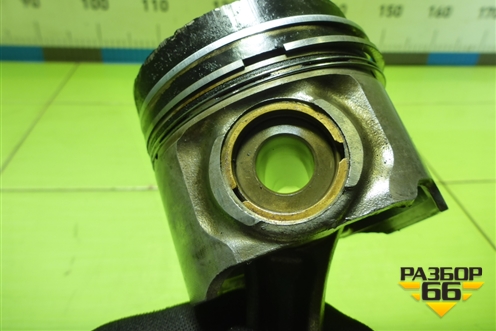 Поршень с шатуном (2.5л BAC) для Volkswagen Touareg c 2002-2010г (Туарег)