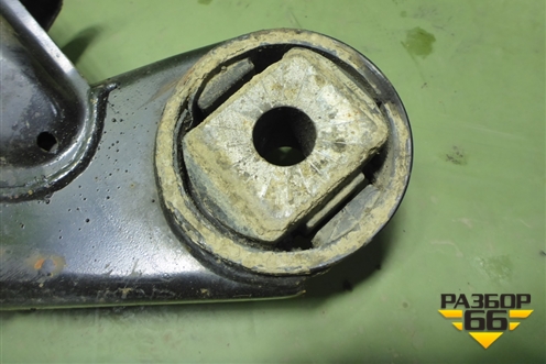 Подрамник передний АКПП (7L0499311C) для Volkswagen Touareg c 2002-2010г (Туарег)