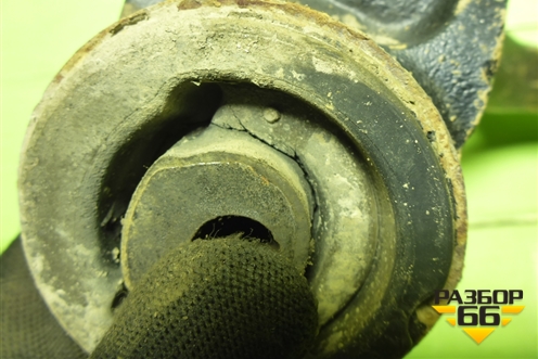 Рычаг передний левый нижний (дубликат) для Volkswagen Touareg c 2002-2010г (Туарег)