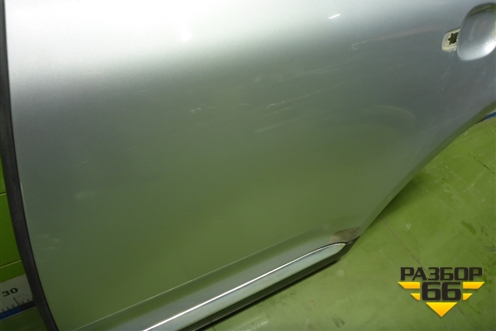 Дверь задняя левая для Volkswagen Touareg c 2002-2010г (Туарег)