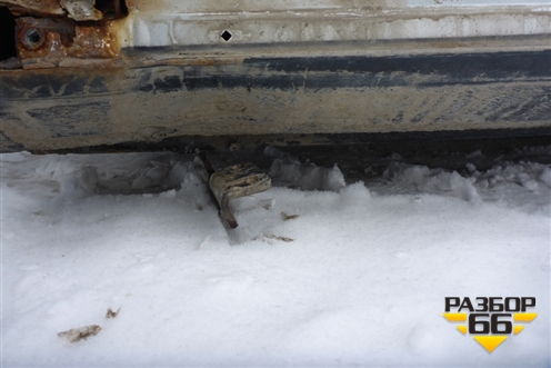 Порог со стойкой левый для Volkswagen Touareg c 2002-2010г (Туарег)