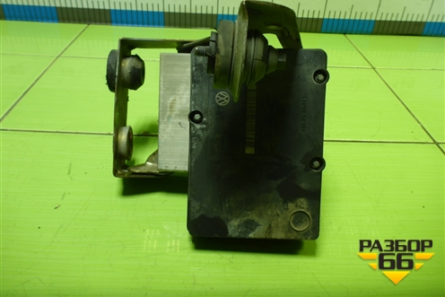 Блок ABS (7L0614111H) для Volkswagen Touareg c 2002-2010г (Туарег)