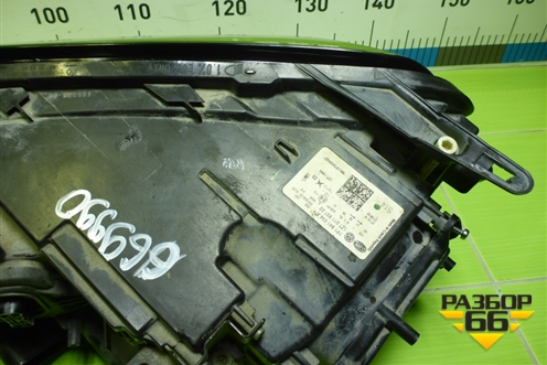 Фара правая (после 2015г ксенон без блока и лампы AFS) (7P1941034A) для Volkswagen Touareg с 2010-2018г (Туарег)