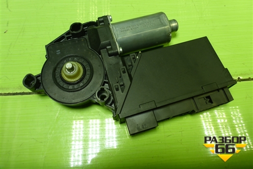 Моторчик стеклоподъёмника задний левый (3D0959795E) для Volkswagen Touareg c 2002-2010г (Туарег)