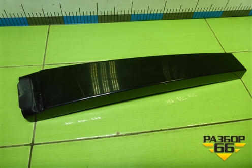 Накладка стойки (центральная левая) (7L6853317D) для Volkswagen Touareg c 2002-2010г (Туарег)