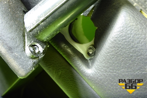 Обшивка двери задней правой под электрику (7L6867212BR) для Volkswagen Touareg c 2002-2010г (Туарег)