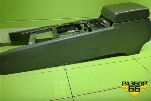 Подлокотник (7L6863762) для Volkswagen Touareg c 2002-2010г (Туарег)