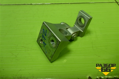 Петля двери задней левой верхняя для Volkswagen Touareg c 2002-2010г (Туарег)