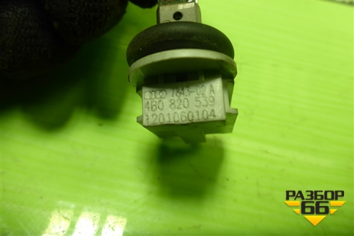 Датчик температуры воздуха (салонный) (4B0820539) для Volkswagen Touareg c 2002-2010г (Туарег)