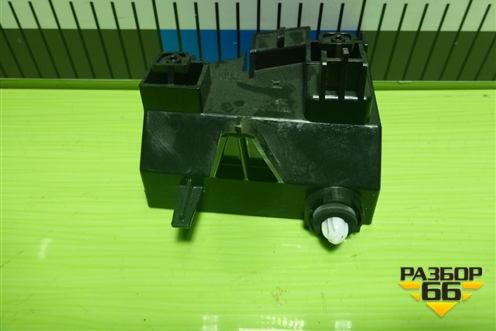 Кронштейн заднего бампера правый (под фонарь) (5256260060) для Toyota Land Cruiser Prado(150) с 2009г (Ленд Крузер Прадо)