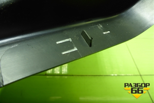 Обшивка багажника правая верхняя (769365583R) для Nissan Terrano с 2014г (Терано)