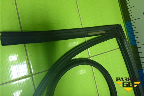 Уплотнитель двери задней левой (на дверь) (J686207110) для Chery Tiggo 4 Pro с 2020г (Тиго 4 Про)