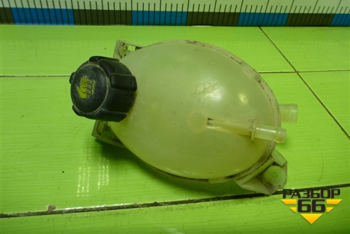 Бачок расширительный (217100680R) для Nissan Terrano с 2014г (Терано)