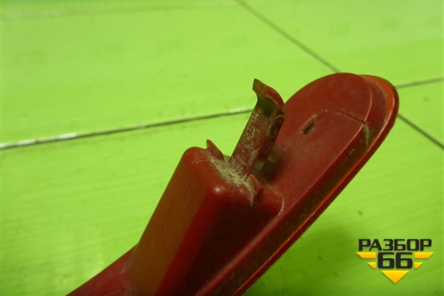 Отражатель в задний бампер правый (7L6945106A) для Volkswagen Touareg c 2002-2010г (Туарег)