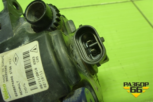 Фара противотуманная L=R (8200074008) для Nissan Terrano с 2014г (Терано)