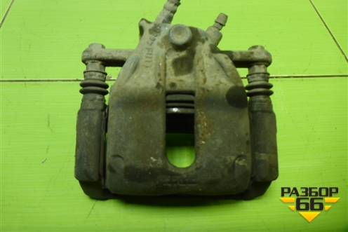 Суппорт передний левый для Nissan Terrano с 2014г (Терано)