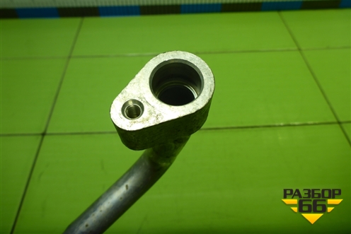 Трубка кондиционера (924800740R) для Nissan Terrano с 2014г (Терано)