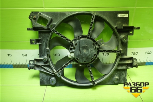 Вентилятор охлаждения радиатора (214814130R) для Nissan Terrano с 2014г (Терано)