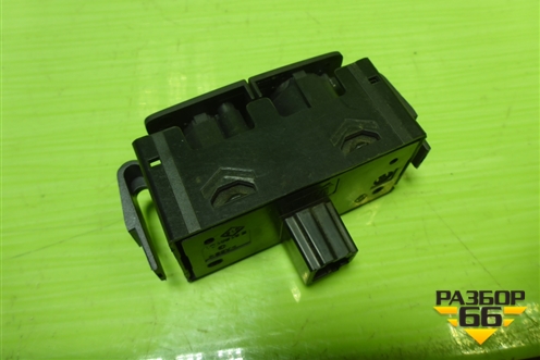 Кнопка аварийной сигнализации для Nissan Terrano с 2014г (Терано)