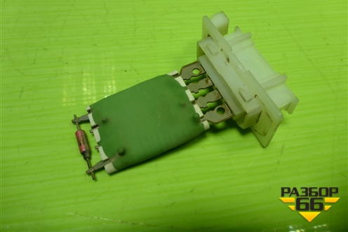 Резистор отопителя для Nissan Terrano с 2014г (Терано)