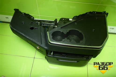 Консоль  (812W617015060) для Sitrak C7H (С7Н)