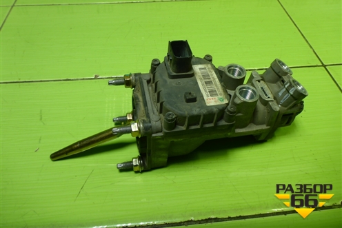 Кран тормозной главный (WG9000360550) для Sitrak C7H (С7Н)