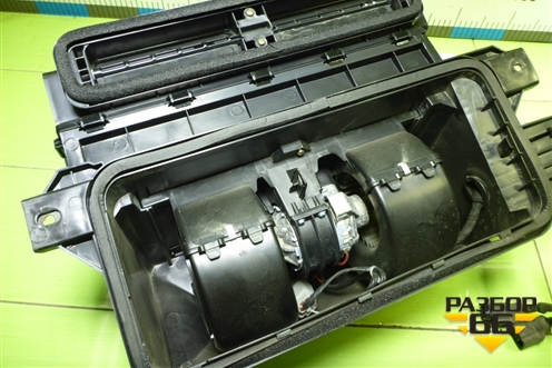 Корпус отопителя  (под моторчик) (AZ160082000031) для Sitrak C7H (С7Н)