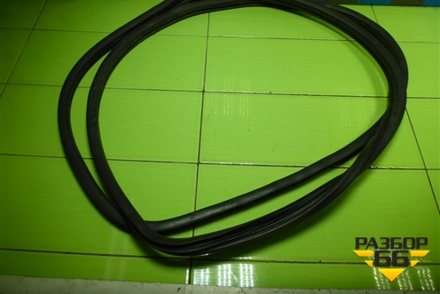 Уплотнитель двери  правой для Sitrak C7H (С7Н)