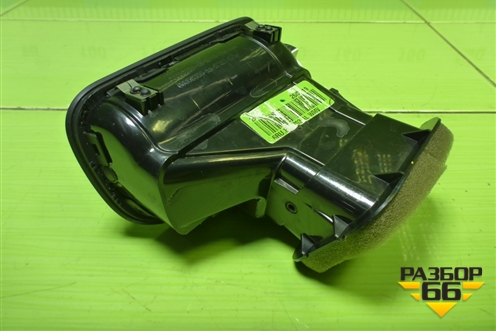 Дефлектор воздушный левый (6R0819703) для Volkswagen Polo (седан) с 2010г (Поло)