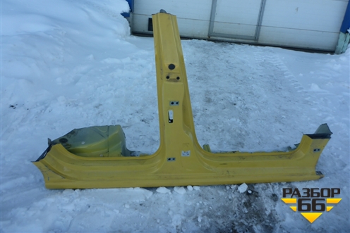 Порог со стойкой правый для Volkswagen Polo (седан) с 2010г (Поло)