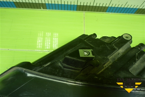 Фара левая (после 2015г галоген) (6R1941007F) для Volkswagen Polo (седан) с 2010г (Поло)