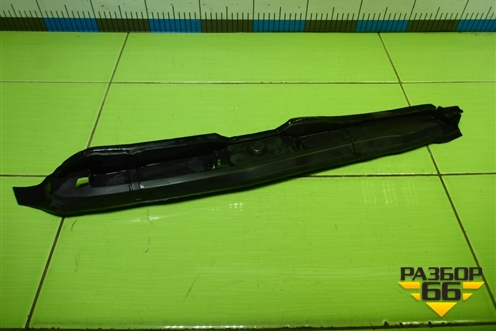 Пыльник переднего крыла правого (6RU821112) для Volkswagen Polo (седан) с 2010г (Поло)