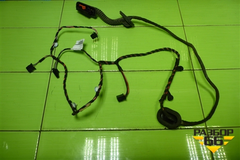 Проводка двери передней правой (6RU971121N) для Volkswagen Polo (седан) с 2010г (Поло)