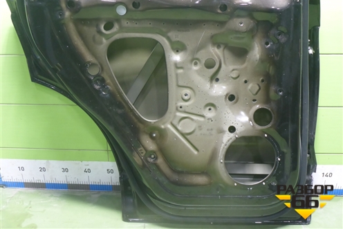 Дверь задняя левая (760833051B) для Volkswagen Touareg с 2018г (Туарег)