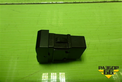 Кнопка  освещения салона (AZ962258000027) для Sitrak C7H (С7Н)